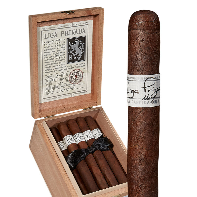 Liga Privada No. 9 Corona Extra Box of 24