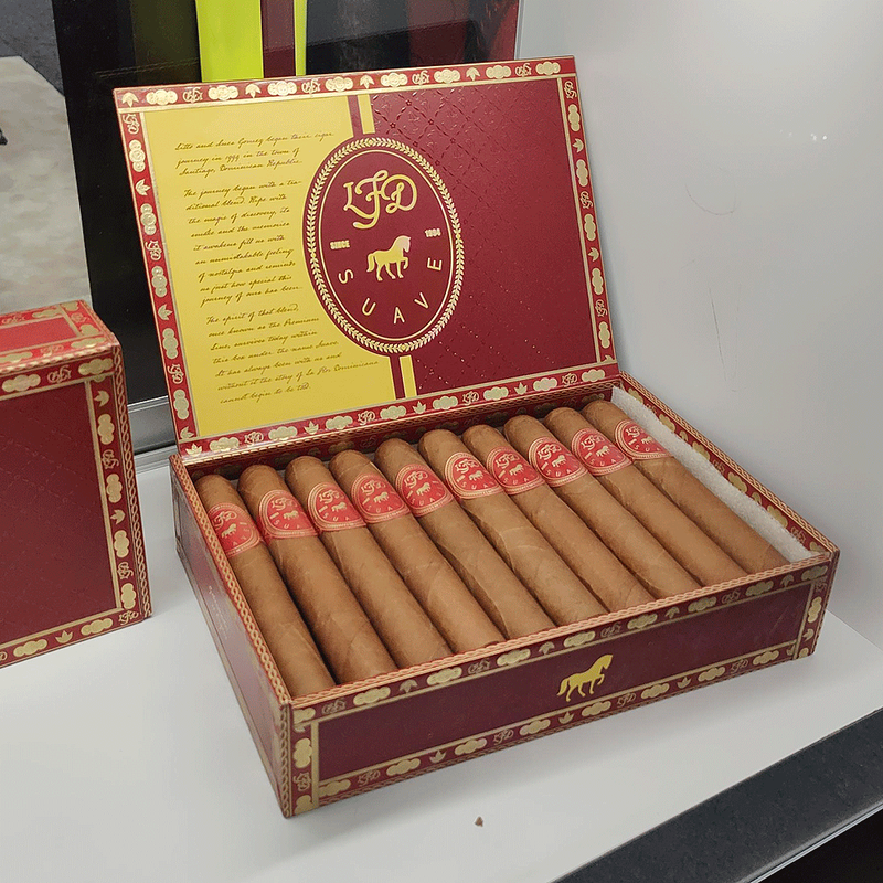 La Flor Dominicana Suave Natural Robusto Box of 20