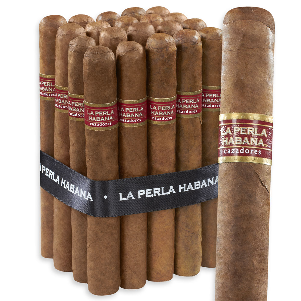 La Perla Habana Cazadores | Churchill | Pack of 20