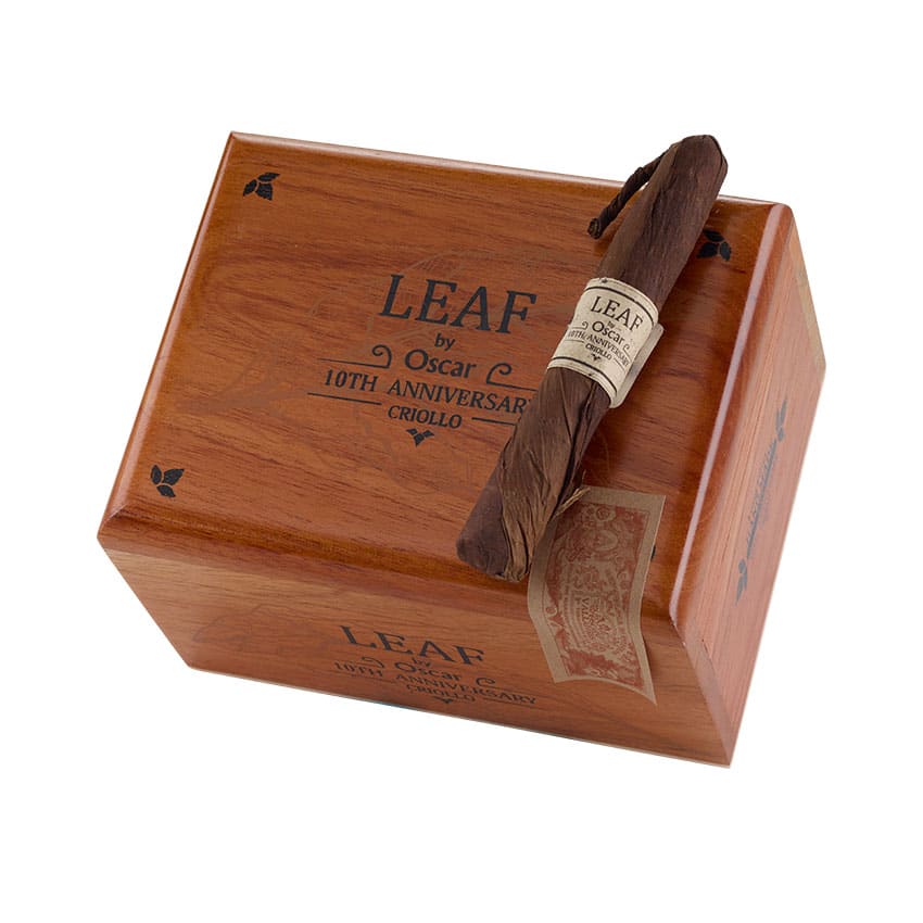 LBO 10th Anniversary Toro Natural | Toro | Box of 20