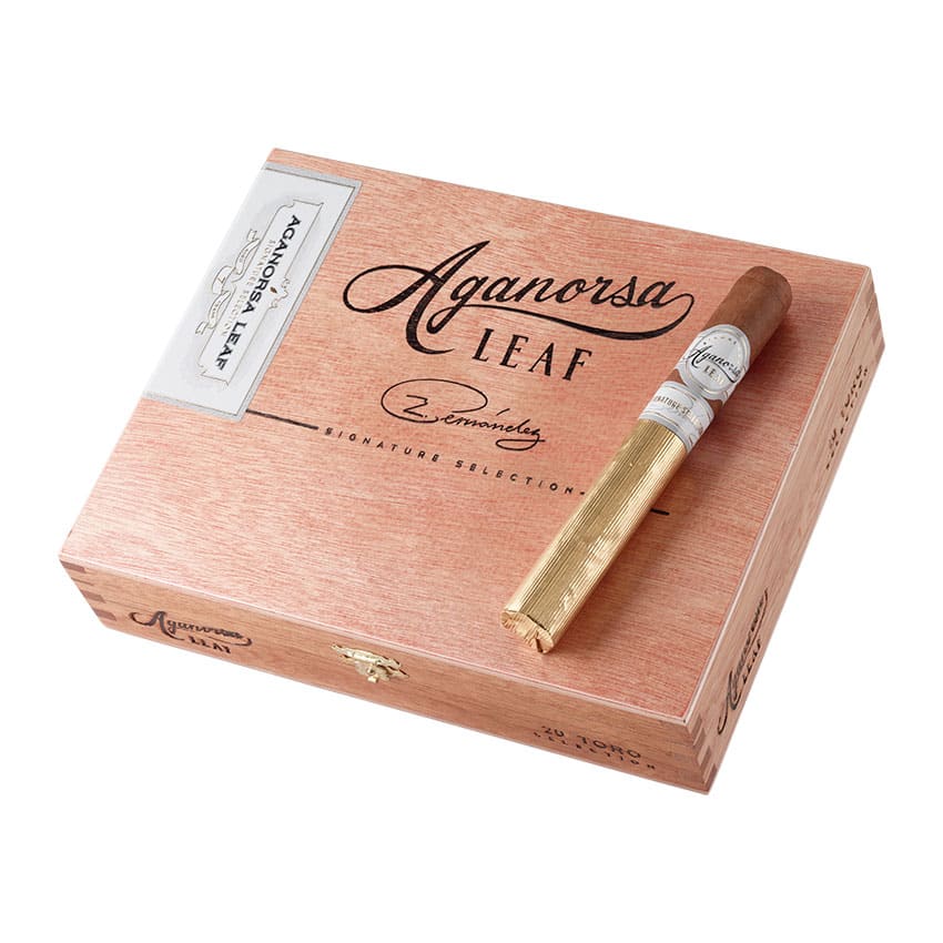 Signature Selection Toro Natural | Toro | Box of 20