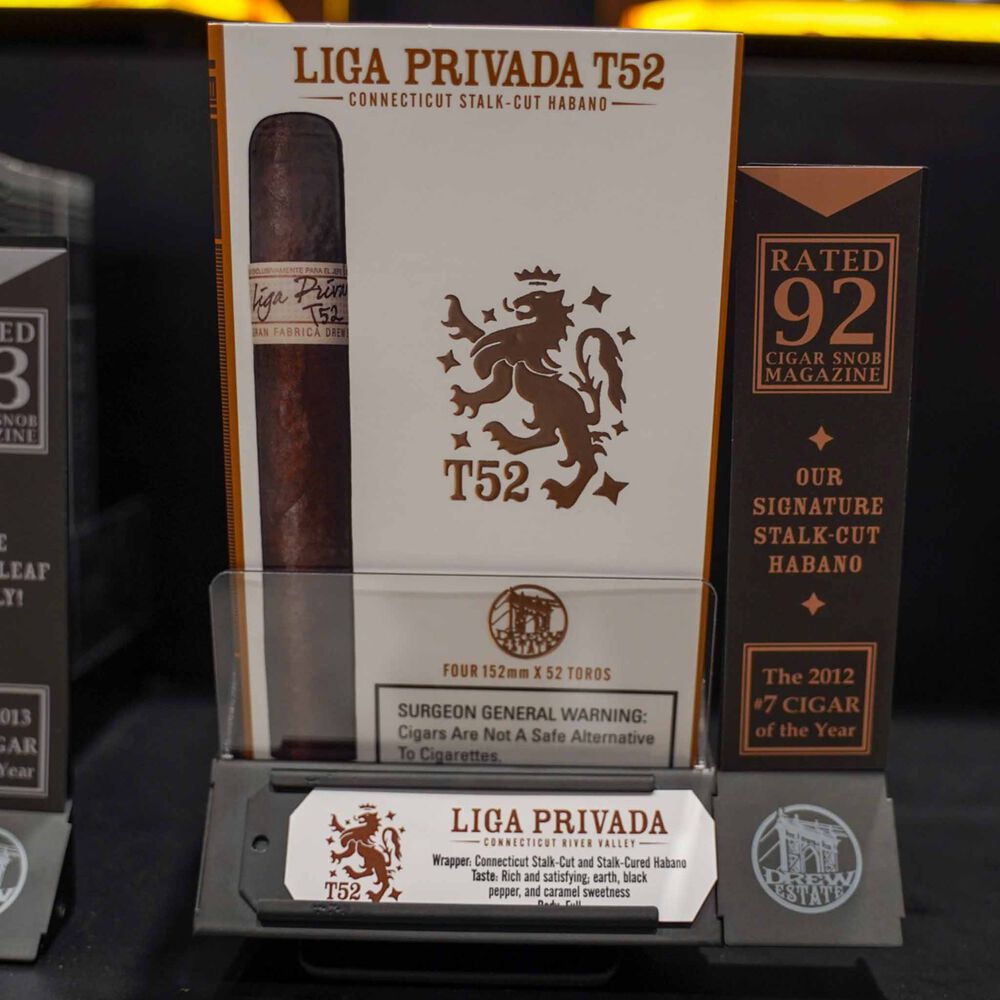 Liga Privada T52 Robusto Petaca 6/4ct / 5 x 54 Box of 24