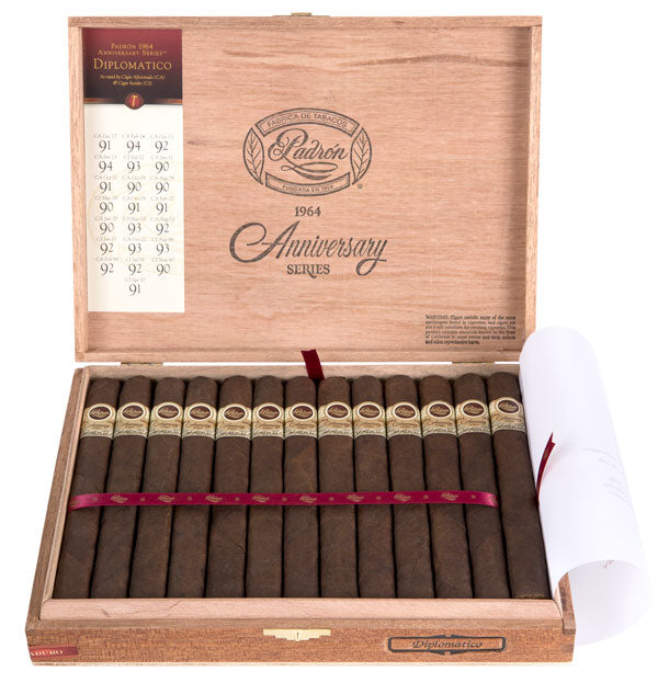 Padron Anniversario Serie 1964 Diplomaticos | Padrón 1964 Anniversary Diplomaticos Maduro (7" X 50) | Box of 25