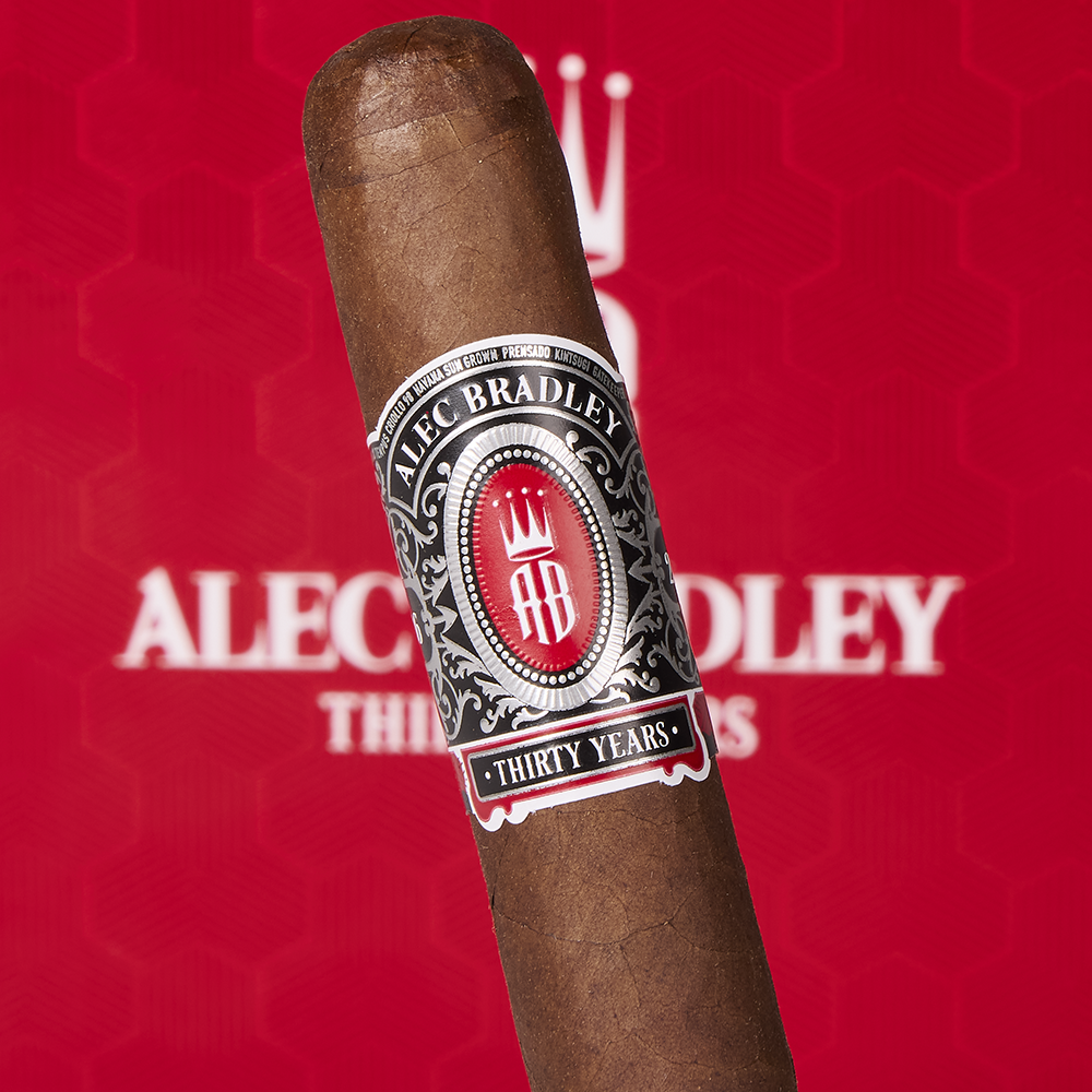 Alec Bradley 30 Years - Toro (Box of 16)