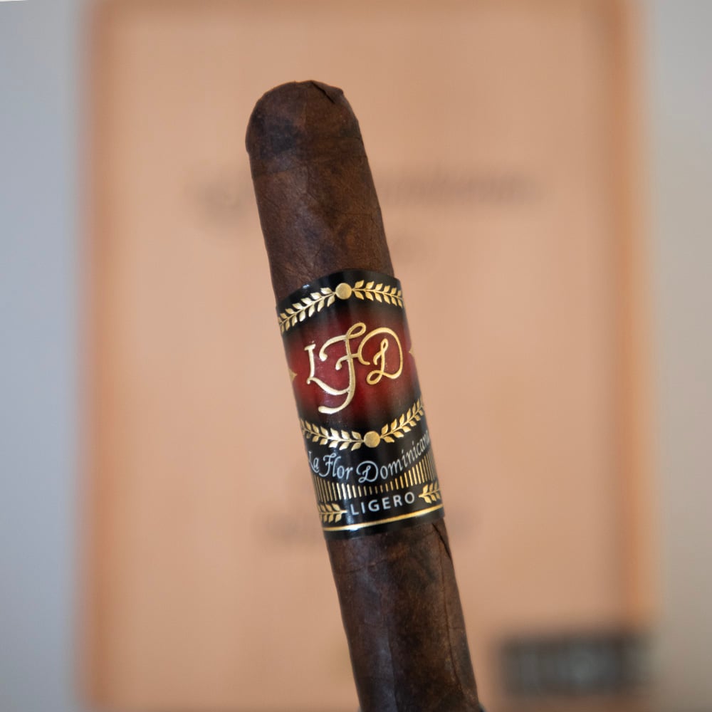 La Flor Dominicana Ligero Cabinet - TCFKA M [Mysterio] - Oscuro (Box of 5)