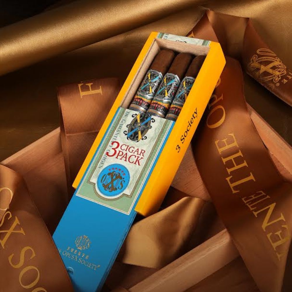 Fuente OpusX Society Coffin Box Grand Corona - Box of 3