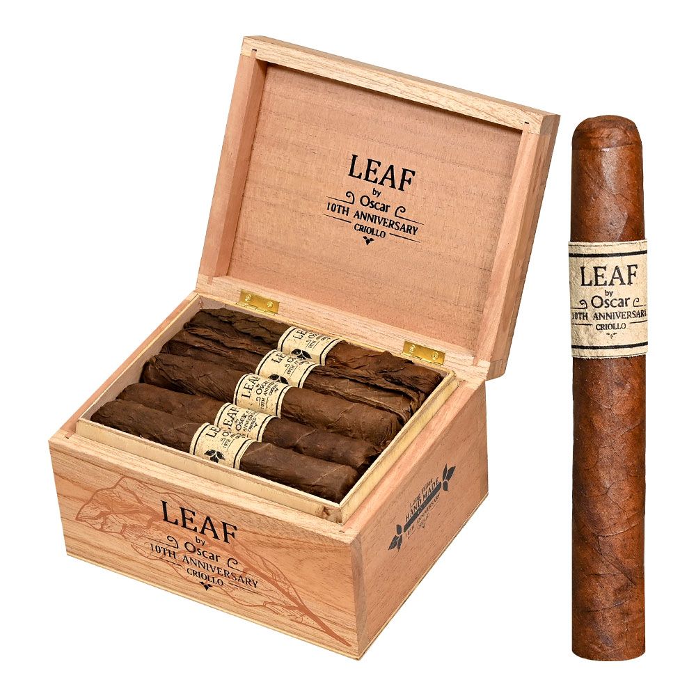Leaf by Oscar 10th Anniversary Toro - Box of 20