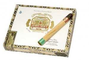 Arturo Fuente Royal Salute Maduro