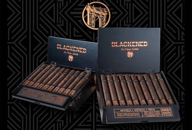 Blackened by Drew Estate M81 Corona Doble
