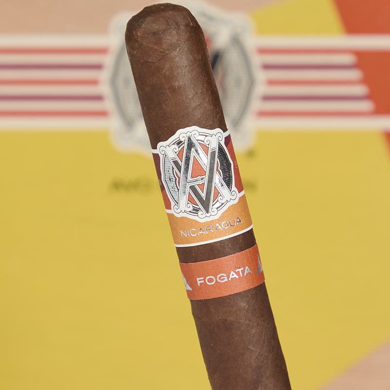 AVO Syncro Nicaragua Fogata - Toro (Single)