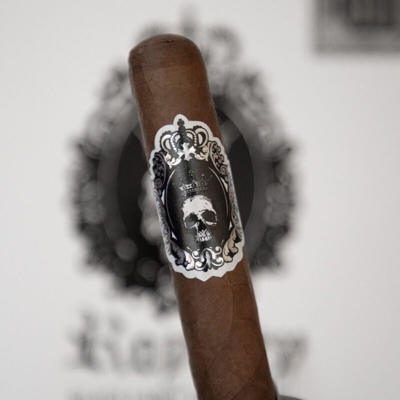 Black Label Trading Co. - Royalty - Robusto (Single)