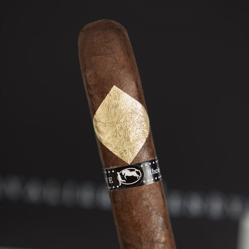 Cavalier Genève Black Series II - Toro (Box of 20)