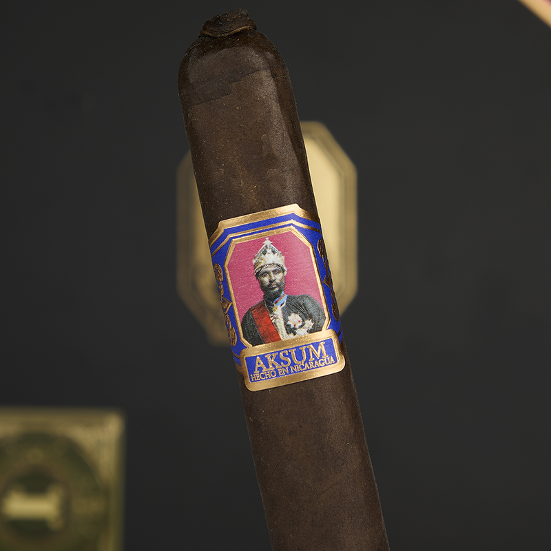 Foundation Aksum Maduro - Double Corona (Box of 10)