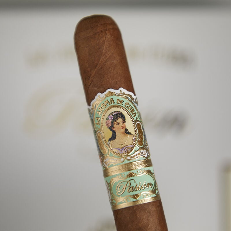 La Aroma de Cuba Pasión - Robusto (Box of 25)