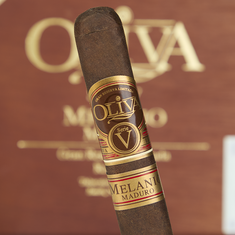 Oliva Serie 'V' Melanio Maduro - Churchill (Box of 10)